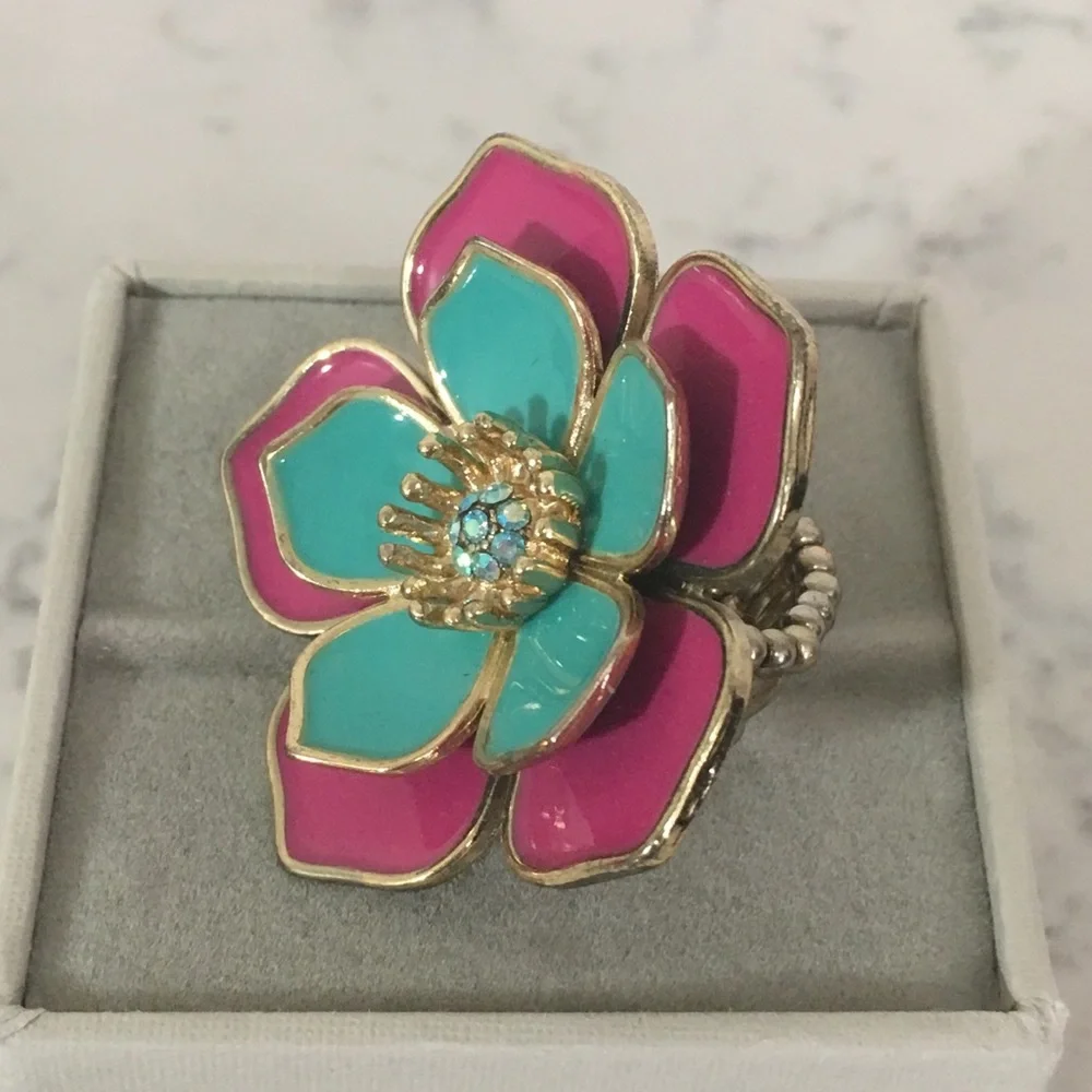 Giant Bling Gem Flower Elasticated Ring